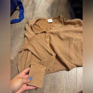 Aerie top